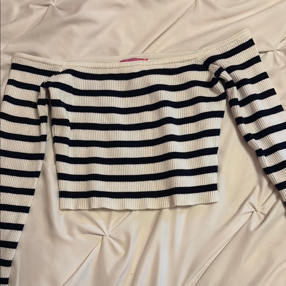 Edikted Women’s Miranda Off Shoulder Knit Top Size Small